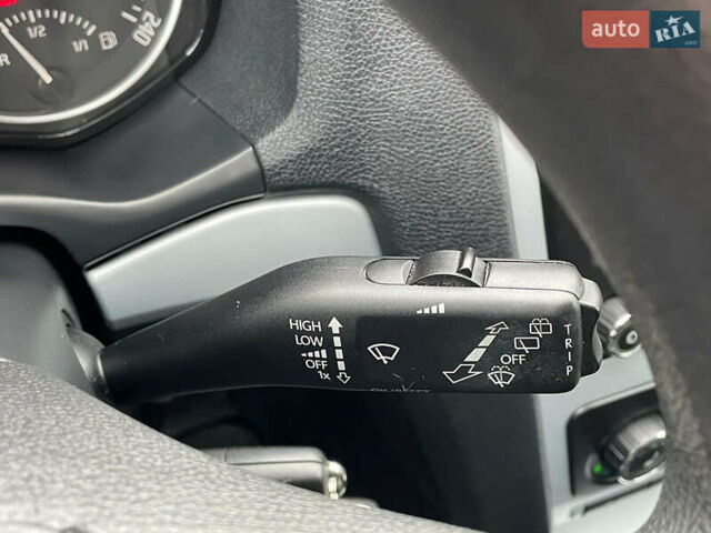 Серый Шкода Октавия, объемом двигателя 1.6 л и пробегом 229 тыс. км за 8999 $, фото 16 на Automoto.ua