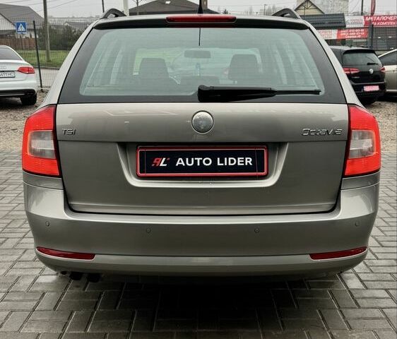 Серый Шкода Октавия, объемом двигателя 1.4 л и пробегом 174 тыс. км за 7500 $, фото 4 на Automoto.ua