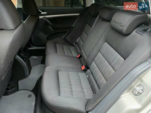 Серый Шкода Октавия, объемом двигателя 1.8 л и пробегом 226 тыс. км за 6400 $, фото 19 на Automoto.ua