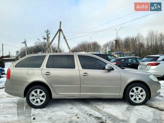 Серый Шкода Октавия, объемом двигателя 1.6 л и пробегом 266 тыс. км за 6850 $, фото 2 на Automoto.ua