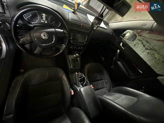 Сірий Шкода Октавія, об'ємом двигуна 1.8 л та пробігом 220 тис. км за 10500 $, фото 1 на Automoto.ua