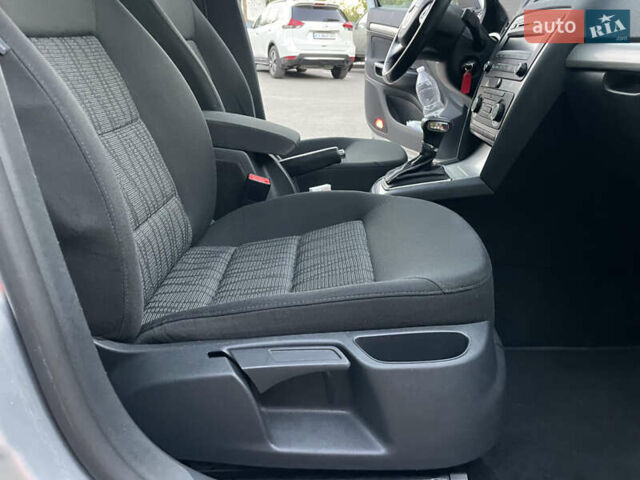 Серый Шкода Октавия, объемом двигателя 1.6 л и пробегом 167 тыс. км за 9500 $, фото 31 на Automoto.ua