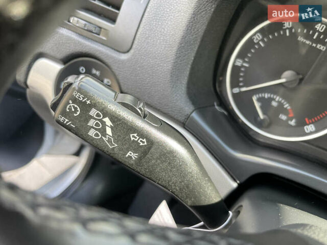 Серый Шкода Октавия, объемом двигателя 1.8 л и пробегом 198 тыс. км за 6700 $, фото 69 на Automoto.ua