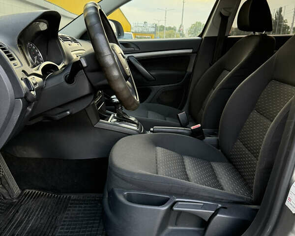 Шкода Октавія 2010 у Києві на Automoto.ua Сірий Шкода Октавія, об'ємом двигуна 1.6 л та пробігом 197 тис. км за 6950 $, фото 14 на Automoto.ua