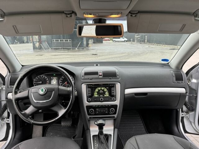 Сірий Шкода Октавія, об'ємом двигуна 2 л та пробігом 282 тис. км за 7990 $, фото 8 на Automoto.ua