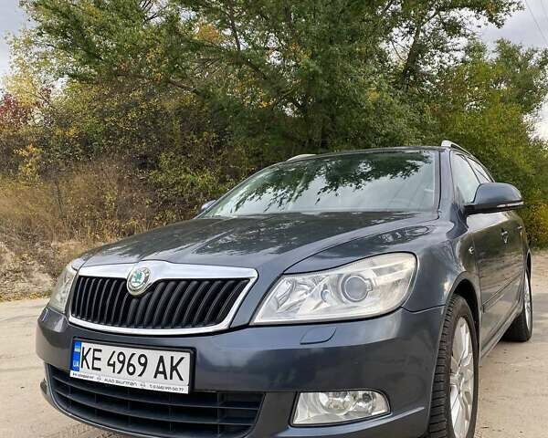 Серый Шкода Октавия, объемом двигателя 1.8 л и пробегом 255 тыс. км за 8500 $, фото 6 на Automoto.ua