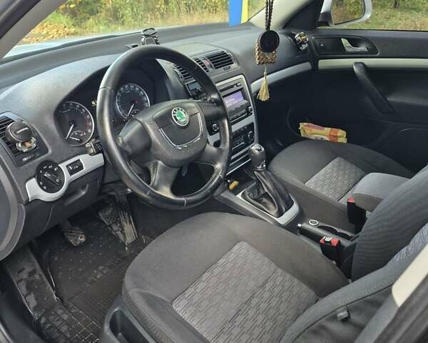 Сірий Шкода Октавія, об'ємом двигуна 1.6 л та пробігом 320 тис. км за 7250 $, фото 5 на Automoto.ua