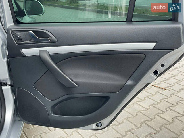 Серый Шкода Октавия, объемом двигателя 1.6 л и пробегом 226 тыс. км за 8999 $, фото 29 на Automoto.ua