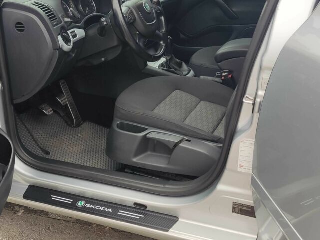 Сірий Шкода Октавія, об'ємом двигуна 1.8 л та пробігом 298 тис. км за 6500 $, фото 9 на Automoto.ua