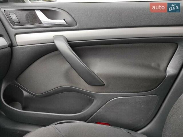 Серый Шкода Октавия, объемом двигателя 1.6 л и пробегом 310 тыс. км за 7700 $, фото 22 на Automoto.ua