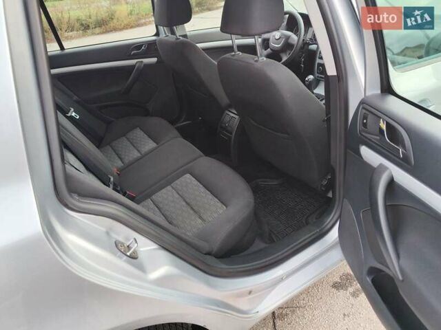 Серый Шкода Октавия, объемом двигателя 1.8 л и пробегом 204 тыс. км за 7800 $, фото 29 на Automoto.ua