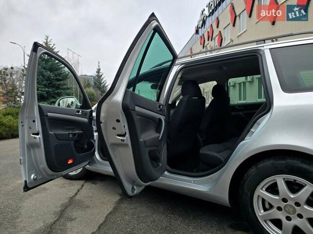 Серый Шкода Октавия, объемом двигателя 1.8 л и пробегом 190 тыс. км за 7200 $, фото 131 на Automoto.ua