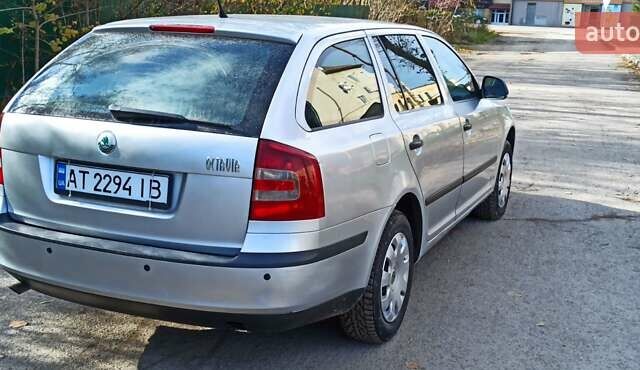 Шкода Октавія 2010 у Богородчанах на Automoto.ua Сірий Шкода Октавія, об'ємом двигуна 1.6 л та пробігом 354 тис. км за 4400 $, фото 22 на Automoto.ua
