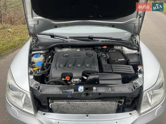 Серый Шкода Октавия, объемом двигателя 2 л и пробегом 255 тыс. км за 10700 $, фото 27 на Automoto.ua