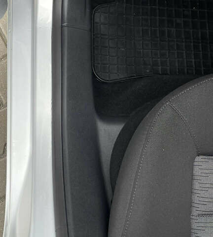 Сірий Шкода Октавія, об'ємом двигуна 1.6 л та пробігом 229 тис. км за 8999 $, фото 186 на Automoto.ua