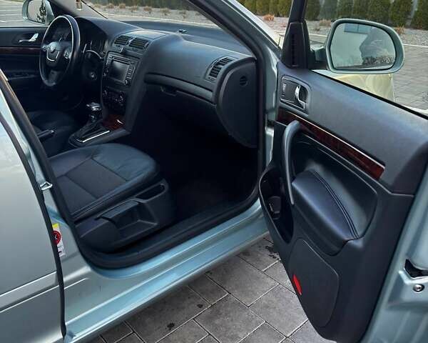 Серый Шкода Октавия, объемом двигателя 1.8 л и пробегом 183 тыс. км за 8800 $, фото 44 на Automoto.ua