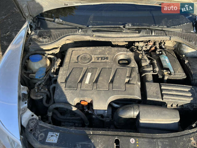 Серый Шкода Октавия, объемом двигателя 1.98 л и пробегом 379 тыс. км за 5800 $, фото 11 на Automoto.ua