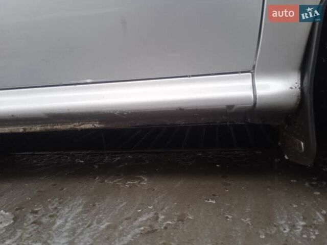 Серый Шкода Октавия, объемом двигателя 1.6 л и пробегом 300 тыс. км за 5500 $, фото 7 на Automoto.ua