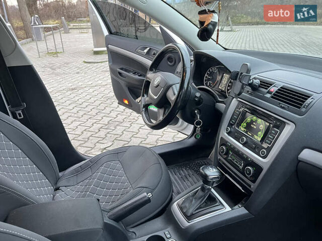 Серый Шкода Октавия, объемом двигателя 2 л и пробегом 285 тыс. км за 8800 $, фото 13 на Automoto.ua