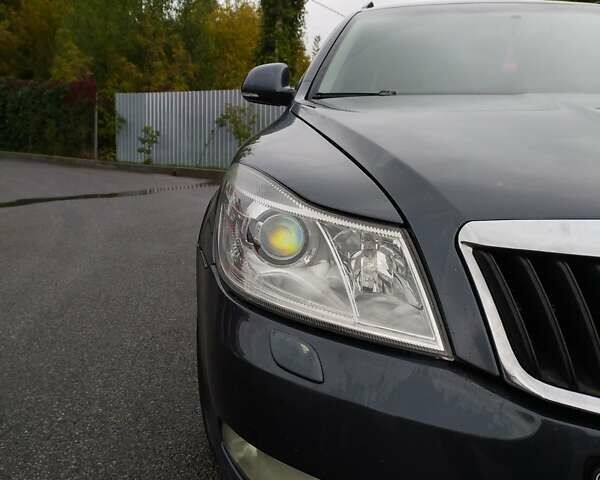 Сірий Шкода Октавія, об'ємом двигуна 1.99 л та пробігом 299 тис. км за 8600 $, фото 33 на Automoto.ua