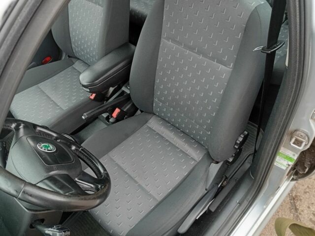 Серый Шкода Октавия, объемом двигателя 1.9 л и пробегом 334 тыс. км за 2750 $, фото 7 на Automoto.ua