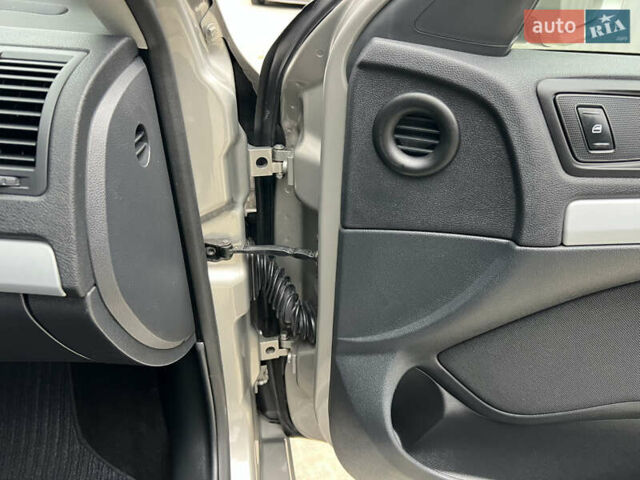 Сірий Шкода Октавія, об'ємом двигуна 1.6 л та пробігом 188 тис. км за 9200 $, фото 79 на Automoto.ua