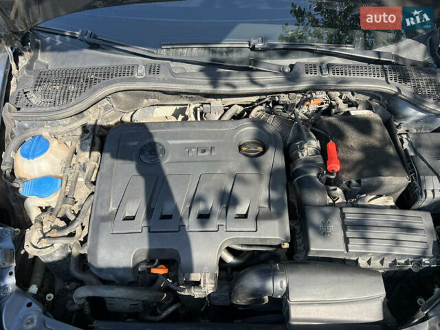 Серый Шкода Октавия, объемом двигателя 1.97 л и пробегом 300 тыс. км за 7900 $, фото 14 на Automoto.ua