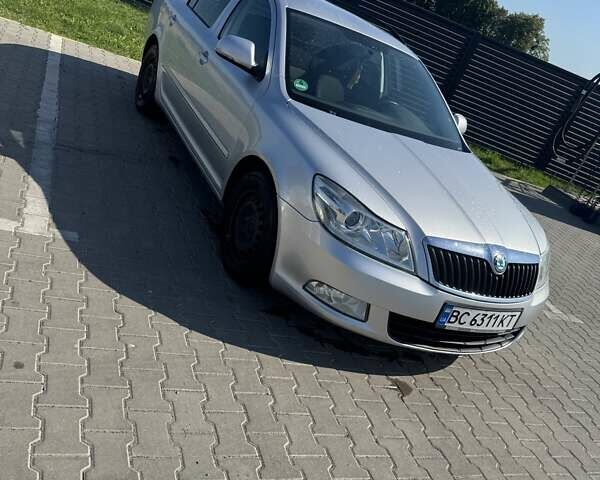 Серый Шкода Октавия, объемом двигателя 1.6 л и пробегом 260 тыс. км за 7700 $, фото 2 на Automoto.ua