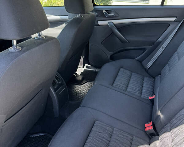 Сірий Шкода Октавія, об'ємом двигуна 1.39 л та пробігом 216 тис. км за 6400 $, фото 16 на Automoto.ua