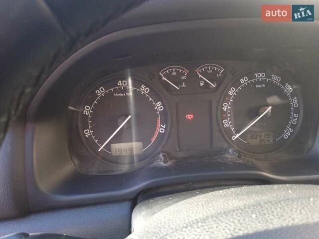 Серый Шкода Октавия, объемом двигателя 1.6 л и пробегом 300 тыс. км за 5500 $, фото 11 на Automoto.ua