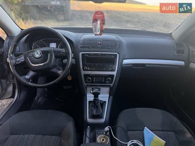 Серый Шкода Октавия, объемом двигателя 1.6 л и пробегом 290 тыс. км за 7400 $, фото 11 на Automoto.ua