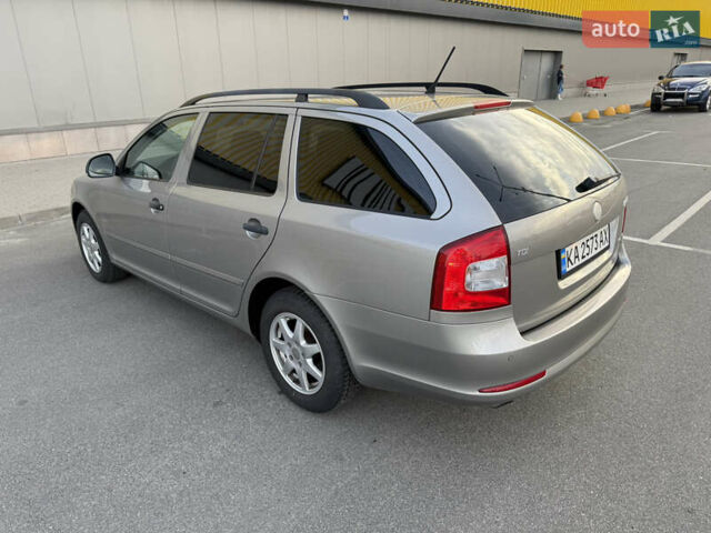 Серый Шкода Октавия, объемом двигателя 1.6 л и пробегом 197 тыс. км за 8500 $, фото 10 на Automoto.ua