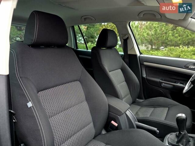 Серый Шкода Октавия, объемом двигателя 1.8 л и пробегом 190 тыс. км за 7200 $, фото 69 на Automoto.ua