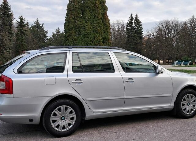 Серый Шкода Октавия, объемом двигателя 1.6 л и пробегом 133 тыс. км за 7700 $, фото 3 на Automoto.ua