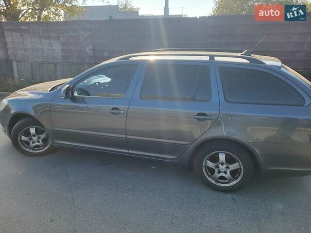 Серый Шкода Октавия, объемом двигателя 1.6 л и пробегом 221 тыс. км за 6500 $, фото 2 на Automoto.ua