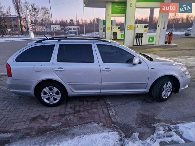Серый Шкода Октавия, объемом двигателя 1.8 л и пробегом 220 тыс. км за 7500 $, фото 3 на Automoto.ua