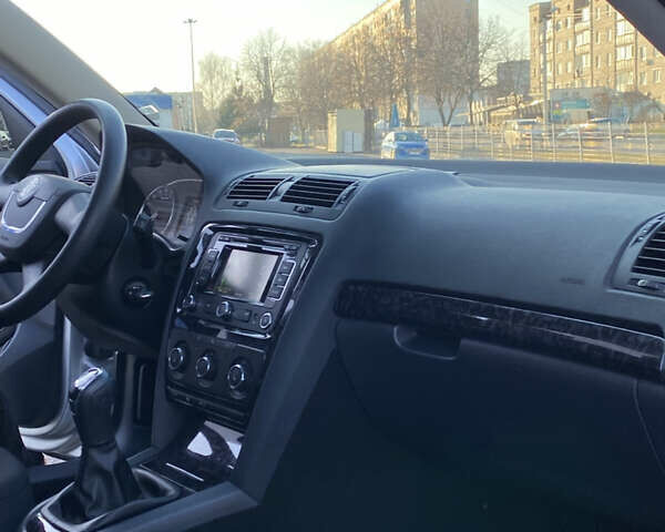 Серый Шкода Октавия, объемом двигателя 1.97 л и пробегом 257 тыс. км за 9700 $, фото 72 на Automoto.ua