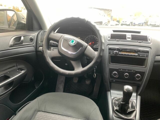 Сірий Шкода Октавія, об'ємом двигуна 1.6 л та пробігом 307 тис. км за 7190 $, фото 19 на Automoto.ua