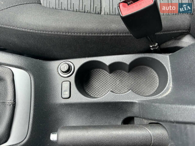 Сірий Шкода Октавія, об'ємом двигуна 1.6 л та пробігом 183 тис. км за 7500 $, фото 33 на Automoto.ua