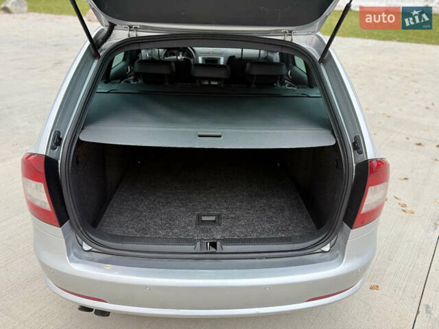 Серый Шкода Октавия, объемом двигателя 2 л и пробегом 185 тыс. км за 10700 $, фото 27 на Automoto.ua