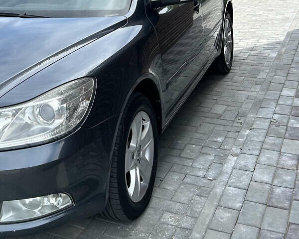 Серый Шкода Октавия, объемом двигателя 1.6 л и пробегом 305 тыс. км за 7800 $, фото 5 на Automoto.ua