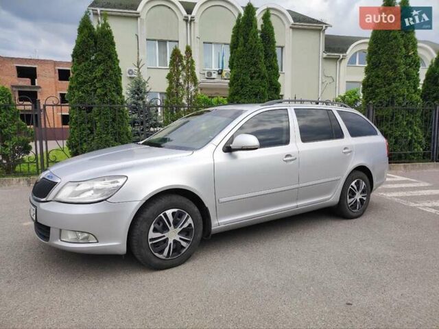 Серый Шкода Октавия, объемом двигателя 1.6 л и пробегом 282 тыс. км за 6800 $, фото 1 на Automoto.ua