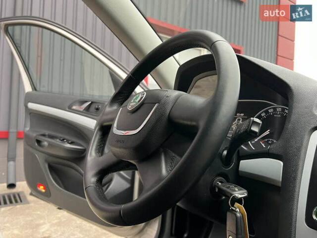 Сірий Шкода Октавія, об'ємом двигуна 1.6 л та пробігом 188 тис. км за 9200 $, фото 72 на Automoto.ua