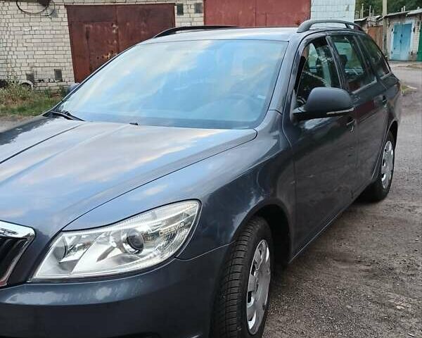 Шкода Октавия 2010 в Чернигове на Automoto.ua Серый Шкода Октавия, объемом двигателя 1.6 л и пробегом 199 тыс. км за 7200 $, фото 5 на Automoto.ua