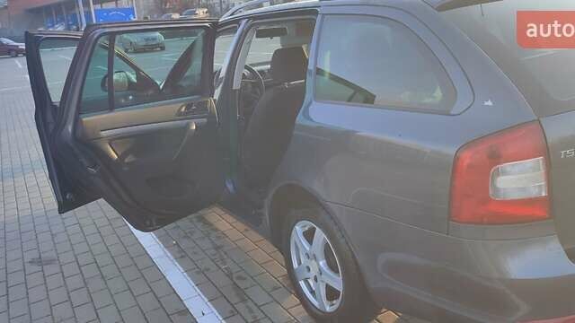 Серый Шкода Октавия, объемом двигателя 1.8 л и пробегом 200 тыс. км за 7499 $, фото 2 на Automoto.ua