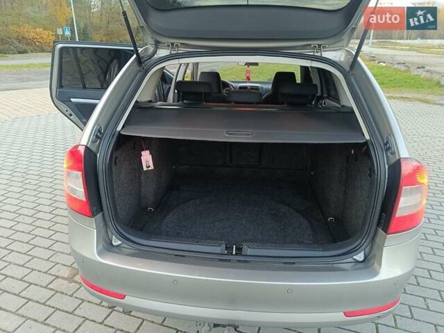 Серый Шкода Октавия, объемом двигателя 1.9 л и пробегом 290 тыс. км за 7000 $, фото 24 на Automoto.ua