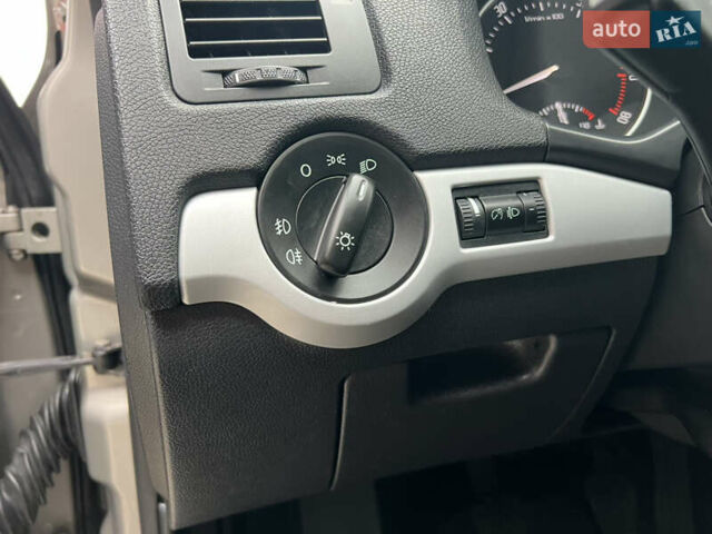 Сірий Шкода Октавія, об'ємом двигуна 1.6 л та пробігом 188 тис. км за 9200 $, фото 49 на Automoto.ua