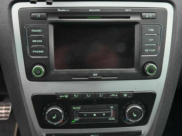 Серый Шкода Октавия, объемом двигателя 2 л и пробегом 219 тыс. км за 6990 $, фото 18 на Automoto.ua