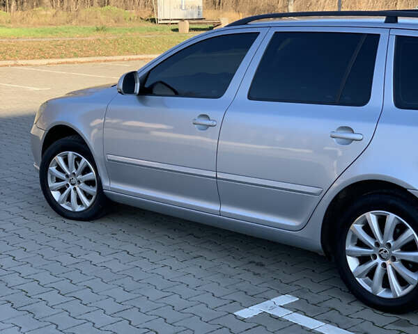 Сірий Шкода Октавія, об'ємом двигуна 1.6 л та пробігом 181 тис. км за 8799 $, фото 24 на Automoto.ua