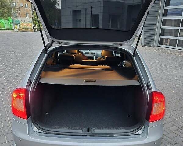 Серый Шкода Октавия, объемом двигателя 1.98 л и пробегом 189 тыс. км за 9999 $, фото 70 на Automoto.ua